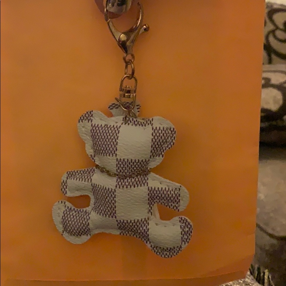 Keychain - Picture 4 of 5